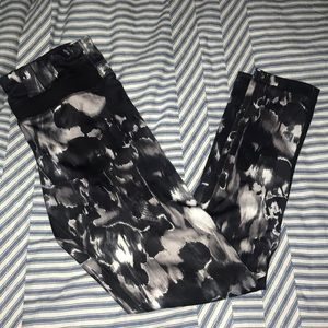 Gray and black patterned high waisted leggings